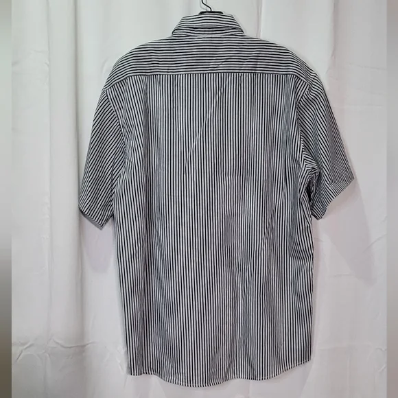 Dazinee Men's Black Striped Short Sleeve Button Down Shirt Size Large - Picture 4 of 6